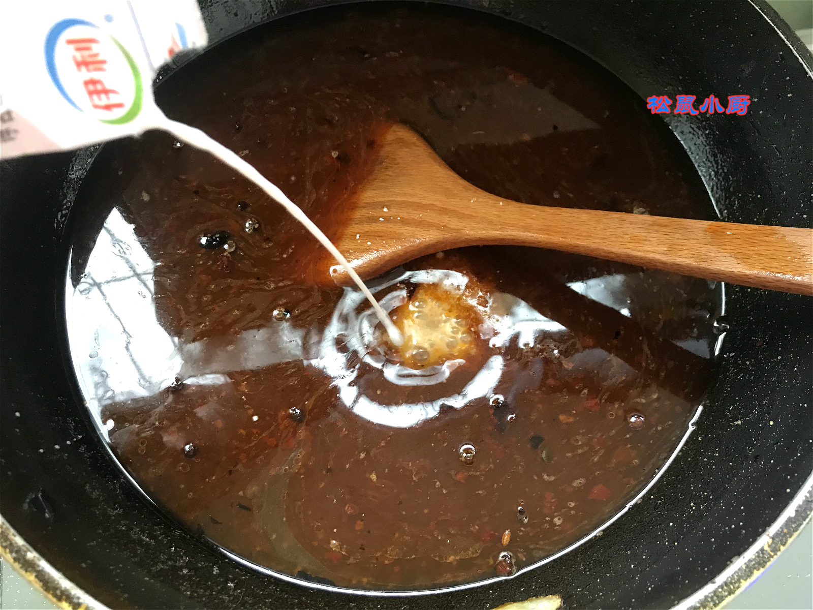 这才是正宗的麻辣烫做法，加此物更香浓，连汤都喝光，香