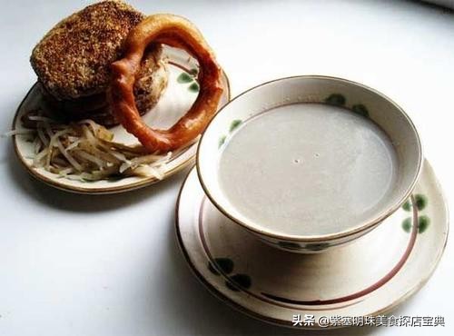 令人纠结的老北京豆汁告诉您，想喝豆汁儿，自己在家也能做