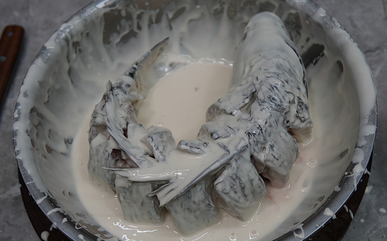 大厨详细讲解“糖醋鲤鱼”，让你看一遍就能学会，酸甜适口肉质嫩