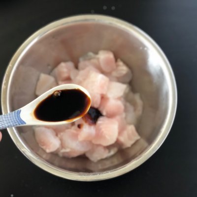 小白都能学会的清蒸巴沙鱼，不仅简单还美味