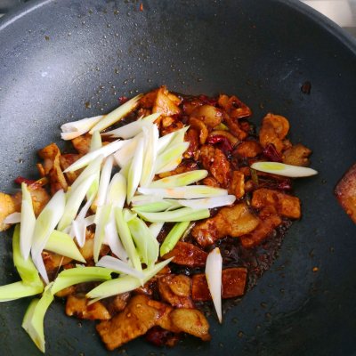 回锅肉～米饭必配的家常做法，简单快捷又好吃