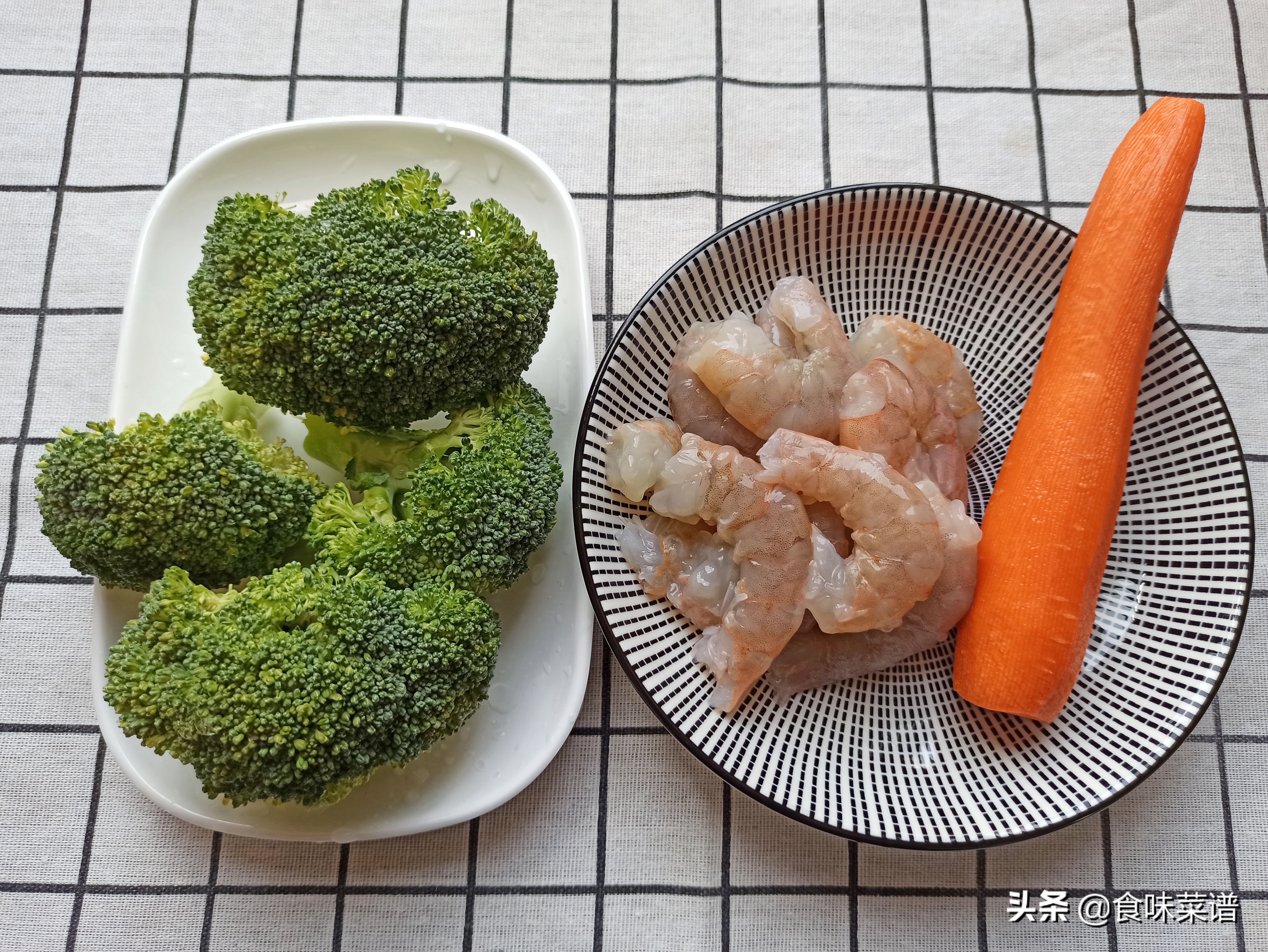 虾仁最好吃的4种做法，步骤简单，鲜嫩美味解馋，很适合新手学习