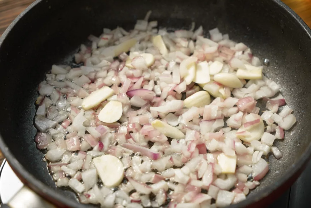 土豆炖牛肉这么做，锅子都给你吃掉