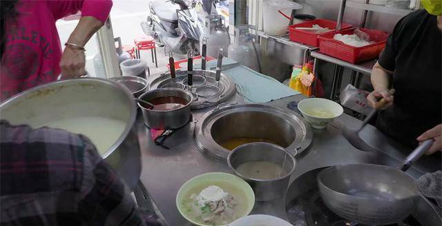 广西大叔在广东开早餐店，一天用掉800斤米浆，半天卖500碗