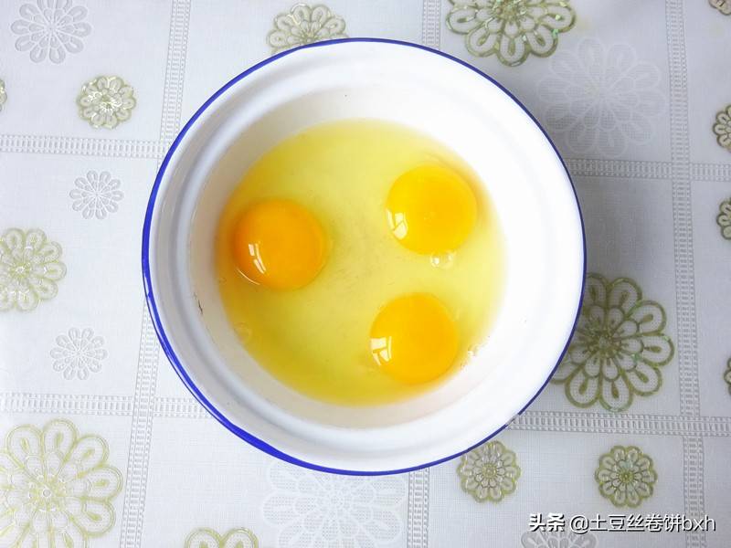 不要再吃油煎蛋了，试试这个水煎鸡蛋，清爽又健康，我最乐意做