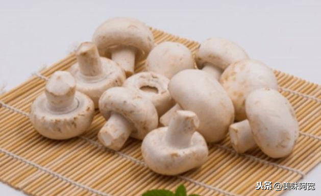 蘑菇酿肉怎么做才好吃？配方和做法告诉你，鲜美多汁又解馋，特香