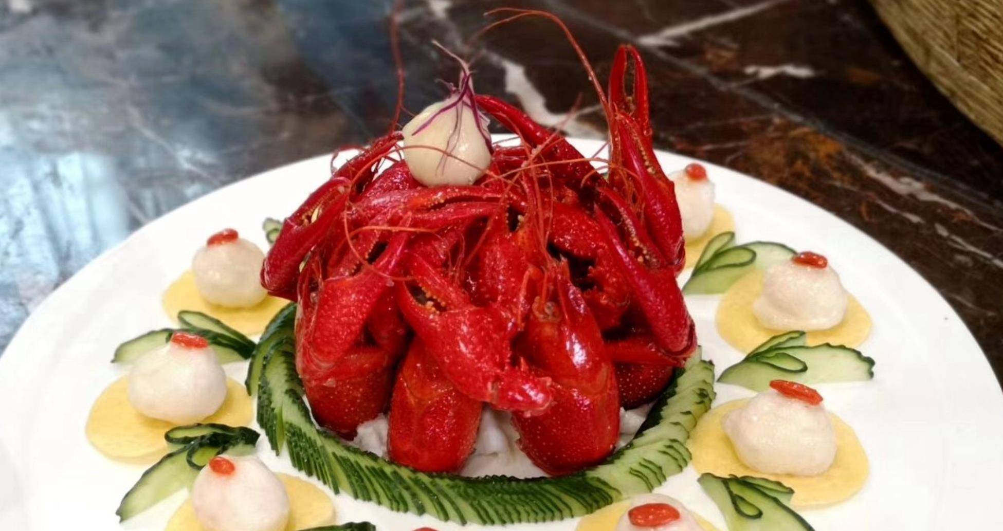 风头盖过盱眙龙虾的潜江龙虾，用118道菜品刷新吉尼斯世界纪录