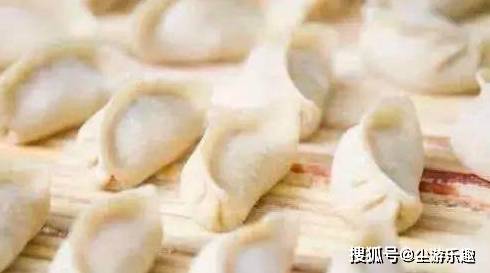 外婆用了30年的五彩饺子馅秘方，孩子连吃10个饺子还不够！