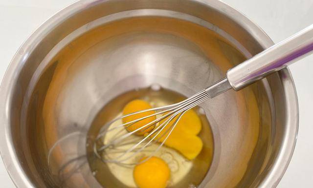 想吃嫩滑的鸡蛋羹？掌握这些要点，如豆花般细腻香滑，快收藏！